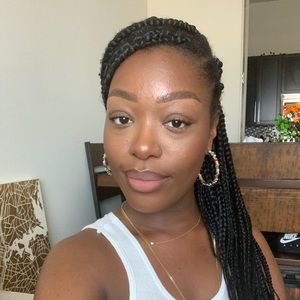 Meet your Posher, Samantha